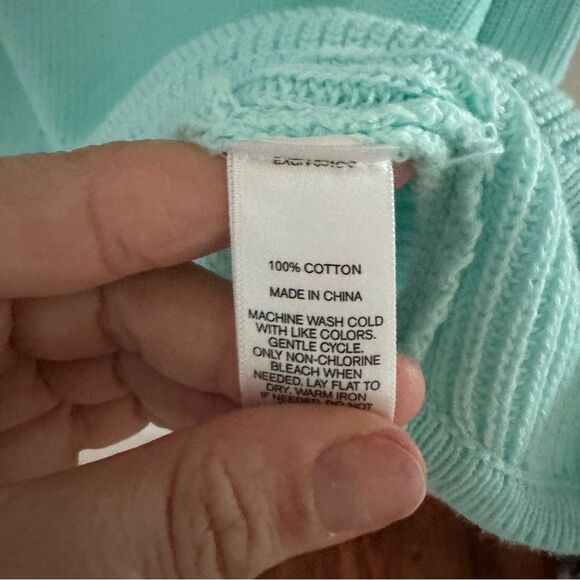 Express Women’s Light Weight Sweater V-Neck Light Blue Large B0412 - Picture 5 of 5